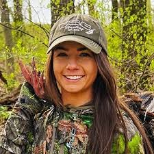 Allie Doran's Instagram, Twitter & Facebook