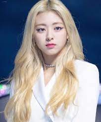 Yuna pics retweeted · yuna loops. Profile Itzy Yuna Age Height And Her Journey To Fame Oh K Kulture