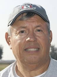 Tom Hernandez, super volunteer, recognized as Lemoore's 2012 Citizen of the  Year