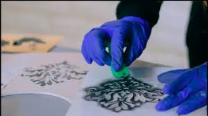 Estarcido: la técnica de pintura para decorar tus paredes -