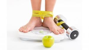 Nah, bagi yang pengin menaikan berat badan ke angka ideal, bisa coba menerapkan cara diet menambah berat badan yang sehat berikut ini. 5 Sebab Kenapa Berat Badan Tidak Turun Walaupun Diet Dan Bersenam Gaya 360