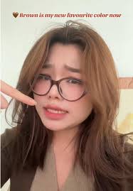 Mochamousse: Discovering Brown Hair for Warm Undertones