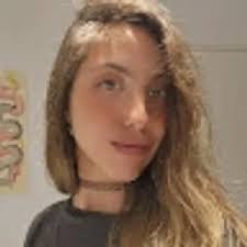 Serena Ponce's Instagram, Twitter & Facebook