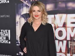 Pixie cuts bob haircuts layered haircuts asymmetrical haircuts undercuts mohawks. Ali Fedotowsky No One Falls In Love On The Bachelor