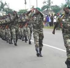 A) uneb) dec) des 10) elsa et agathe ont 12 ans. Touslesconcours Ecole Militaire Inter Armes Emia