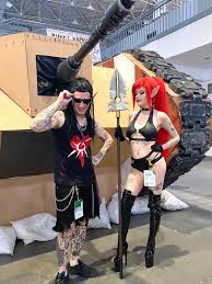 你喜欢我的苦修女COS，你觉得休闲的卓尔情侣COS怎么样？ : rWarhammer40k