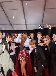 Made Some Fierce New Friends Tonight Who Have Already Mastered The Power Of The Smize Nctsmtown 127 Amas Nct Nct127 Nct2018 With Tyra Nct Entertainment