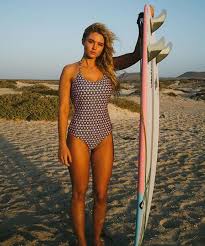 Love Island 2019 Star Lucie Donlan Admits She S Not Actually Very Good At Surfing Mirror Online