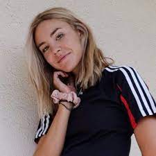 A d i d a s. Cassandre Laure Beaugrand Cassandrebeaugr Twitter