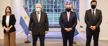 Hugo sigmanempresario argentino, socio de chemo group. Fernandez Anuncio Que La Argentina Producira La Vacuna Desarrollada Por La Universidad De Oxford Para La Region Chequeado