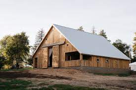 Iowa Barn Venue For Rustic Country Weddings Iowa Wedding Venues Outdoor Wedding Venues Barn Wedding Venue