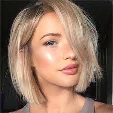 Sari Golgeli Isiltili Duz Ve Kisa Kut Onden Gorunum Bayan Degil Kadin Sac Kesim Modelleri 2018 Thick Hair Styles Haircut For Thick Hair Short Thin Hair