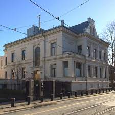 Som den første svenske statsminister nogensinde er stefan löfven mandag blevet væltet i det svenske parlament, riksdagen, har mandag stemt for at afsætte den svenske statsminister, stefan. Statsministerboligen Wikipedia