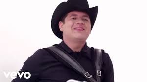 Writer life accordion guitar piano drums sixth bass born: Remmy Valenzuela Presume Al Amor De Su Vida Soy Grupero