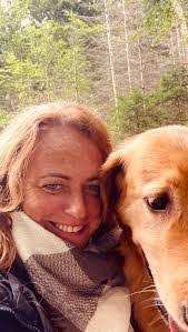 Anja Howard's Instagram, Twitter & Facebook