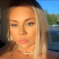 Madeline Hamm's Instagram, Twitter & Facebook