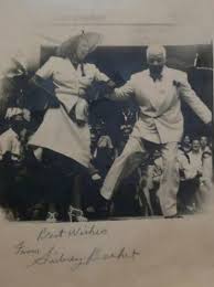 Pin Ot Polzovatelya Valerie Salstrom Na Doske Lindy Hop And Swing Dancing