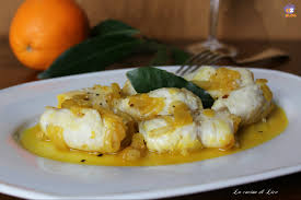 Protagonista di oggi è l'involtino ripieno di spigola su guazzetto di pomodoro. Involtini Di Branzino All Arancia Ricetta Semplicissima