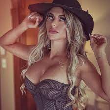 In the 50s jet set, porfirio rubirosa was the ultimate man's man, with his polo, ferraris, and macho adventures. Barbara Ferrari Babiferrari23 Twitter