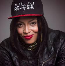 Ladies and Gentlemen, the ladies of Alpha Kappa Alpha Sorority, Inc. Kappa  Lambda Omega Chapter… 🎶🎼 Music Credit: Anniversary