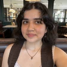 Isabel Canas's Instagram, Twitter & Facebook