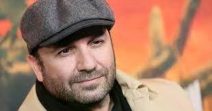 Actor dies in crash 'with vehicle going wrong way'