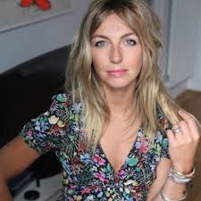 Camille cottin was born on december 1, 1978 in paris, france. Amelie Etasse Vetements Mode Look Et Style Spotern