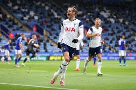 In 2016, bale signed a contract extension with real madrid through june 2022 that is worth up to $33 million in salary and bonus annually. Gareth Bale I Know If I M Staying At Tottenham But I Won T Say Evening Standard