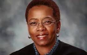 Insurer dismisses former Caraway law partners from malpractice policy suit 