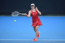 Cand a avut voie sa isi sfatuiasca din nou sportiva, antrenorul a avut cateva remarci. Cine Este Iga Swiatek Adversara Simonei Halep Din Optimile De FinalÄ De La Australian Open 2021 Observatornews Ro