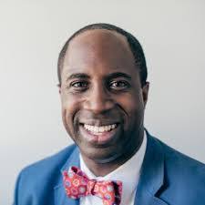 Lori Hart's Instagram, Twitter & Facebook