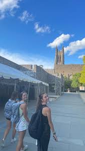 Join sophomore Catherine Esrey for a day in the life of a Duke student! ,  📸: @catherine.esrey