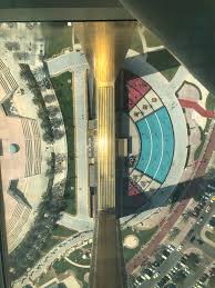 Experience a panoramic view of the city unlike any other. Dubai The Frame Die Neue Atraktion Fur Menschen Ohne Hohenangst