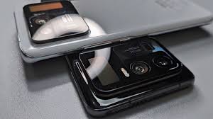 Xiaomi mi 11 ultra android smartphone. Massiver Xiaomi Mi 11 Ultra Leak Hands On Video Zeigt Zweitdisplay Und Riesenkamera Mit 120x Zoom Notebookcheck Com News