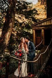 Kelly used to rent sold for $1,785,000 earlier this month. This Personal Treehouse Point Wedding Is Pure Pnw Eye Candy Junebug Weddings
