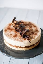 Entremets Dulcey Croquant Praline Noisette Lilie Bakery Recette Praline Noisette Gateaux Et Desserts Patisserie