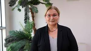 Senaryoya göre önlemlerin gevşetilmesi için kritik eşik 21 milyon kişinin iki doz aşılanması. Bilim Kurulu Uyesi Prof Dr Okyay Dan Rehavete Kapilmayalim Uyarisi