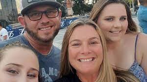 Elise Kittrell's Instagram, Twitter & Facebook