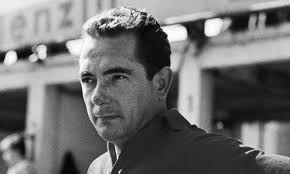 Devoir de mémoire Nice 39-45 Nice ( 1942 ou 1943 ) : soldats italiens a l  Hotel Hermitage a Cimiez...en moto un carabinier...devant le garage un  Alpini ( doc Casa Yves )