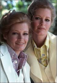 I Always Thought That Marlena Became America S Sweetheart When We Learned That It Was Her Twin Sister Samantha Days Of Our Lives Deidre Hall Samantha Photos
