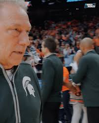 Oregon take down their in-state rivals 🗣️ The Ducks go to Corvallis and  grab a win over Oregon State 🦆