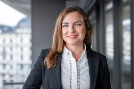 Enter your login information in special fields. Simone Westerfeld Chefin Des Retail Geschafts Der Ubs