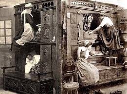 أنتيكا غرفة نوم للخادمات إنجلترا في العهد الفيكتوري Facebook