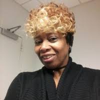 Lenora Thomas's Instagram, Twitter & Facebook