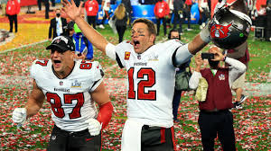 It's the first half of the super bowl. Q6qh14reslqbdm