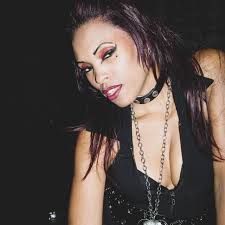 Traci Danielle (@pepper_somerset) • Instagram photos and videos