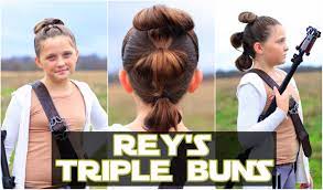 Rey S Triple Buns Star Wars Hairstyles The Force Awakens Susse Madchenfrisuren Frisuren Das Erwachen Der Macht