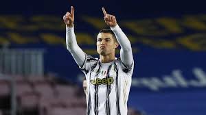 Aug 18, 2011 · le meilleur de la nba et du basket. Ligue Des Champions Auteur D Un Double Ronaldo Gagne Son Duel Avec Messi Manchester United Elimine Videos Le Soir