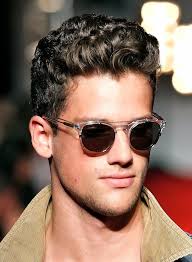 Stufenschnitt für lange lockige haare. Lockige Haare Mann 30 Lockige Frisuren Fur Frauen Uber 50 2020 01 23