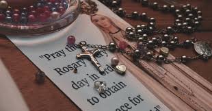 You hold the rosary in your hand and your fingers touch one bead, then the next and so on. How To Pray The Rosary Everything You Need To Know Ascension Press Media